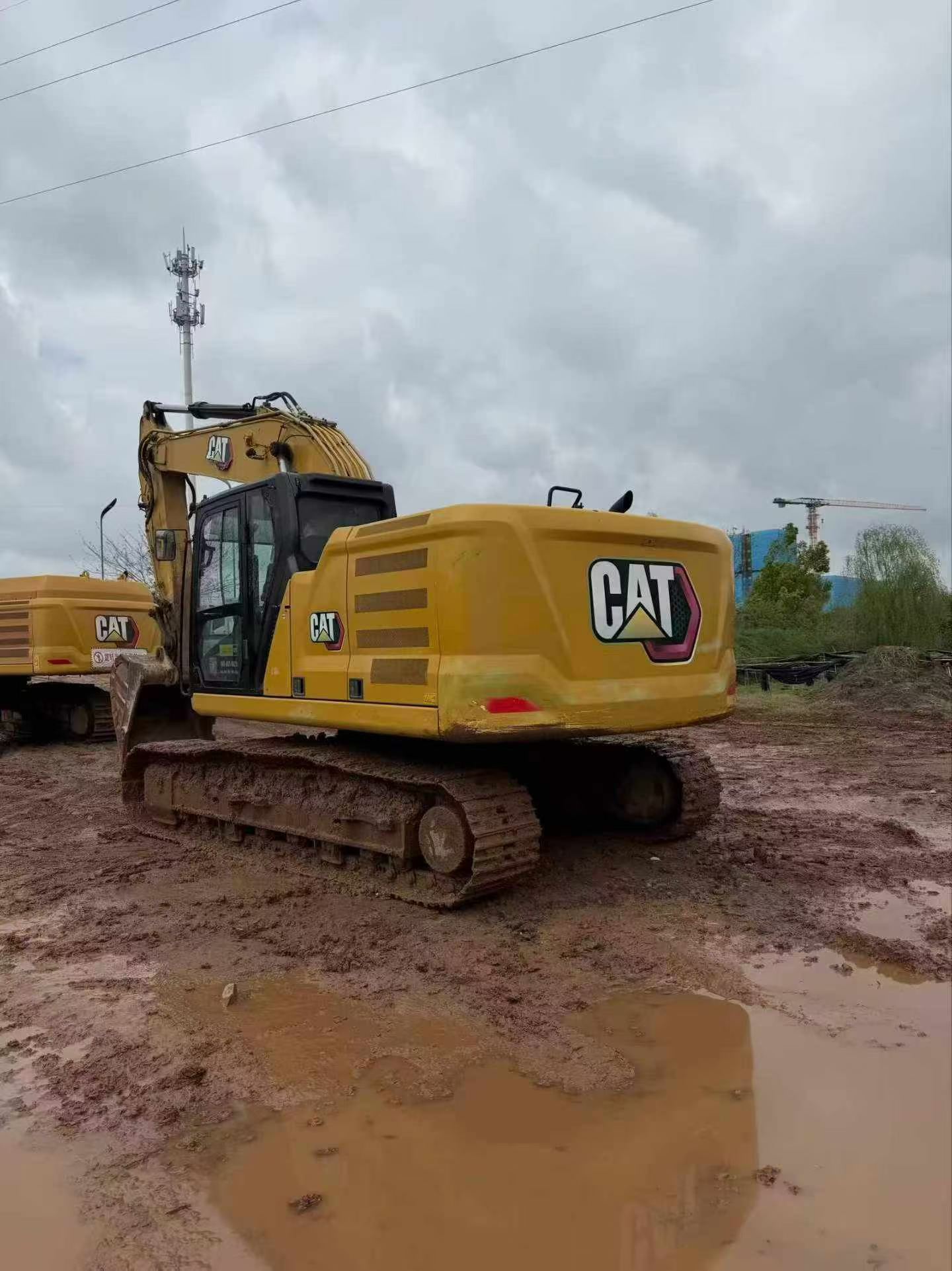 Buy Caterpillar 320A Used Excavator / 3