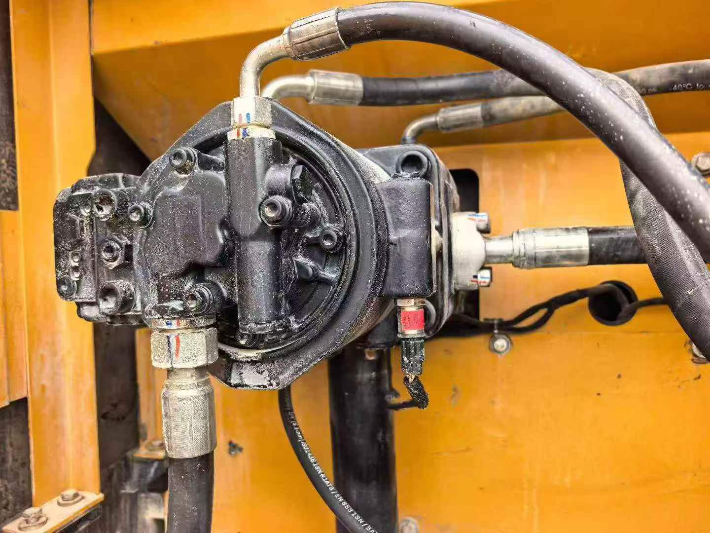 Buy Sany SY245H Used Excavator / 5