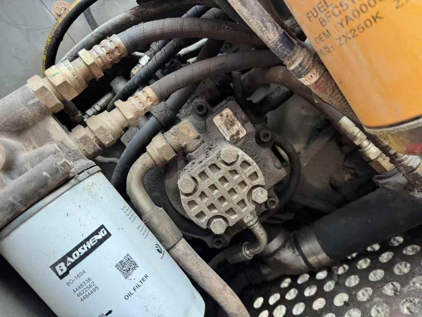 Buy Hitachi EX130H-5 Used Excavator / 5