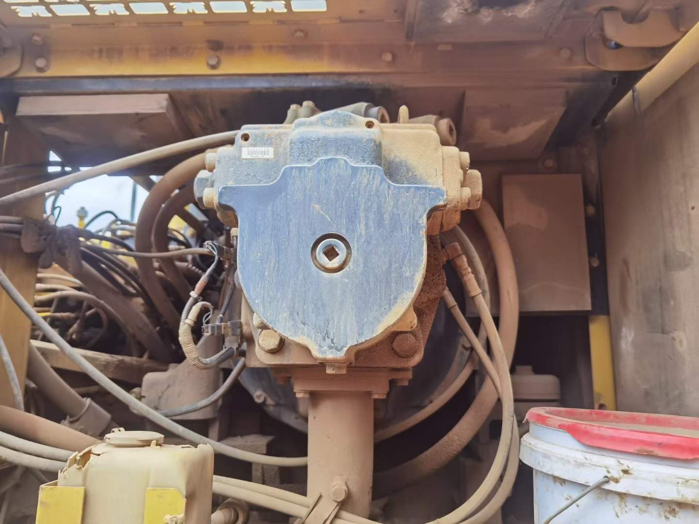 Buy Komatsu PC450-8 Used Excavator / 4