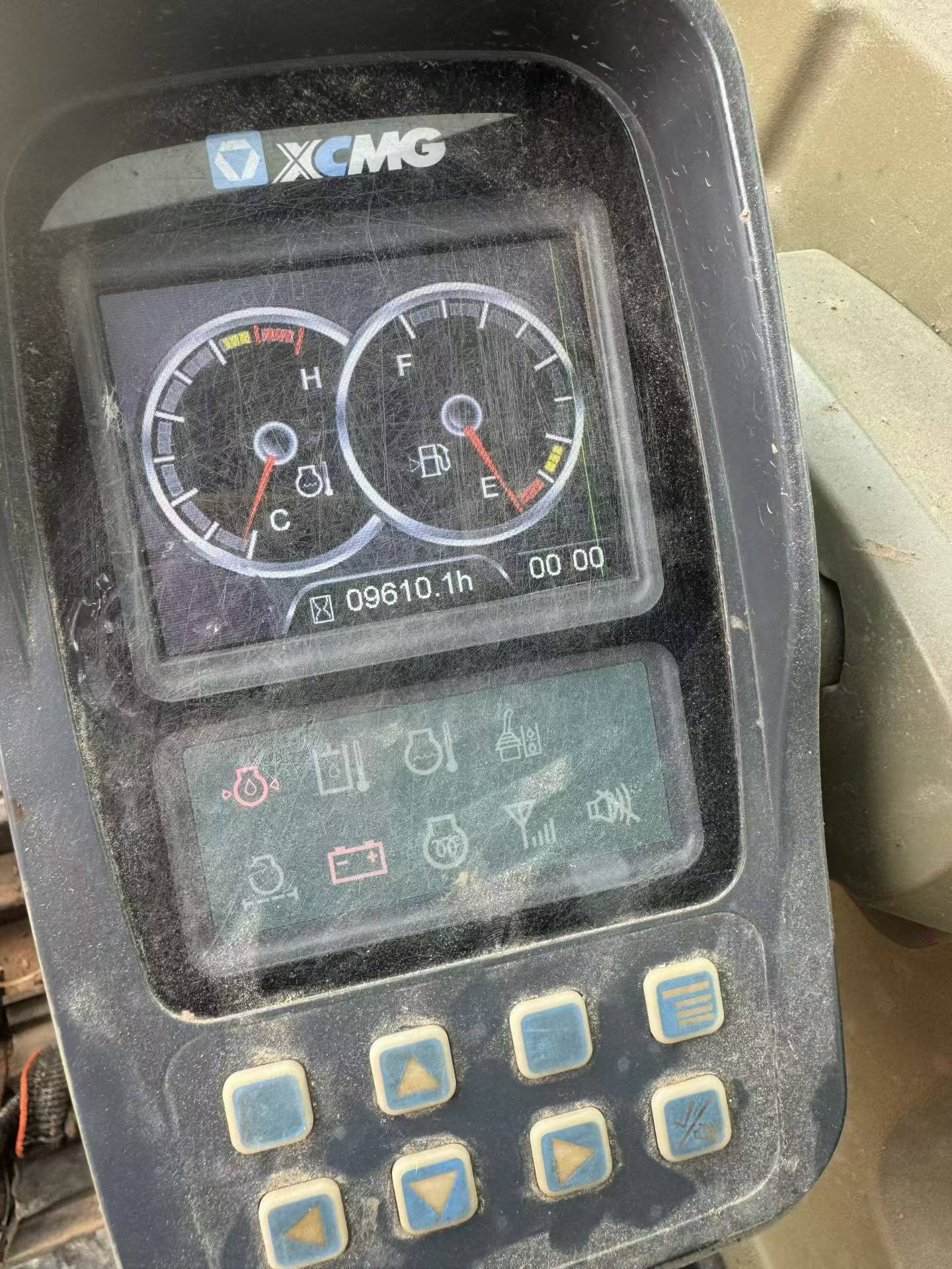 Buy XCMG XE60 Used Excavator / 7