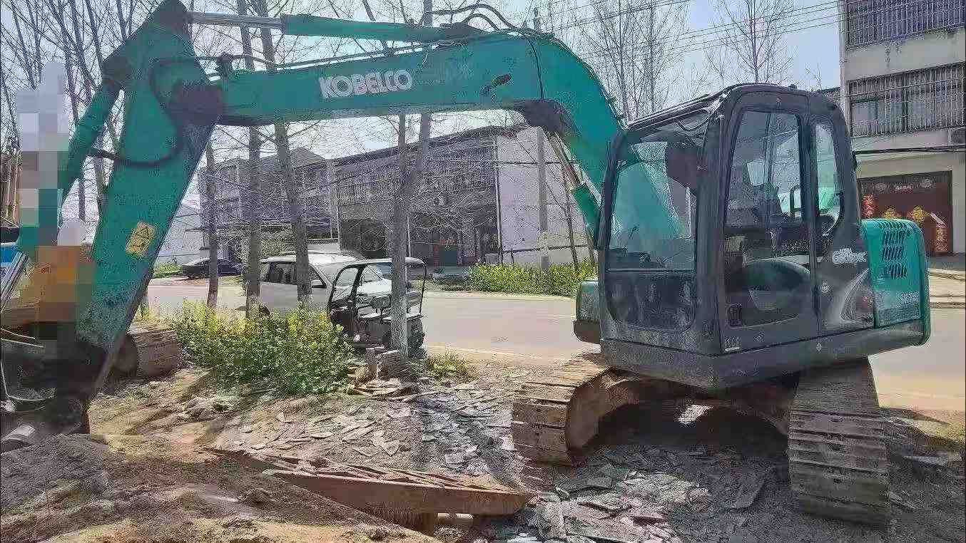 Buy Kobelco SK75 Used Excavator / 8