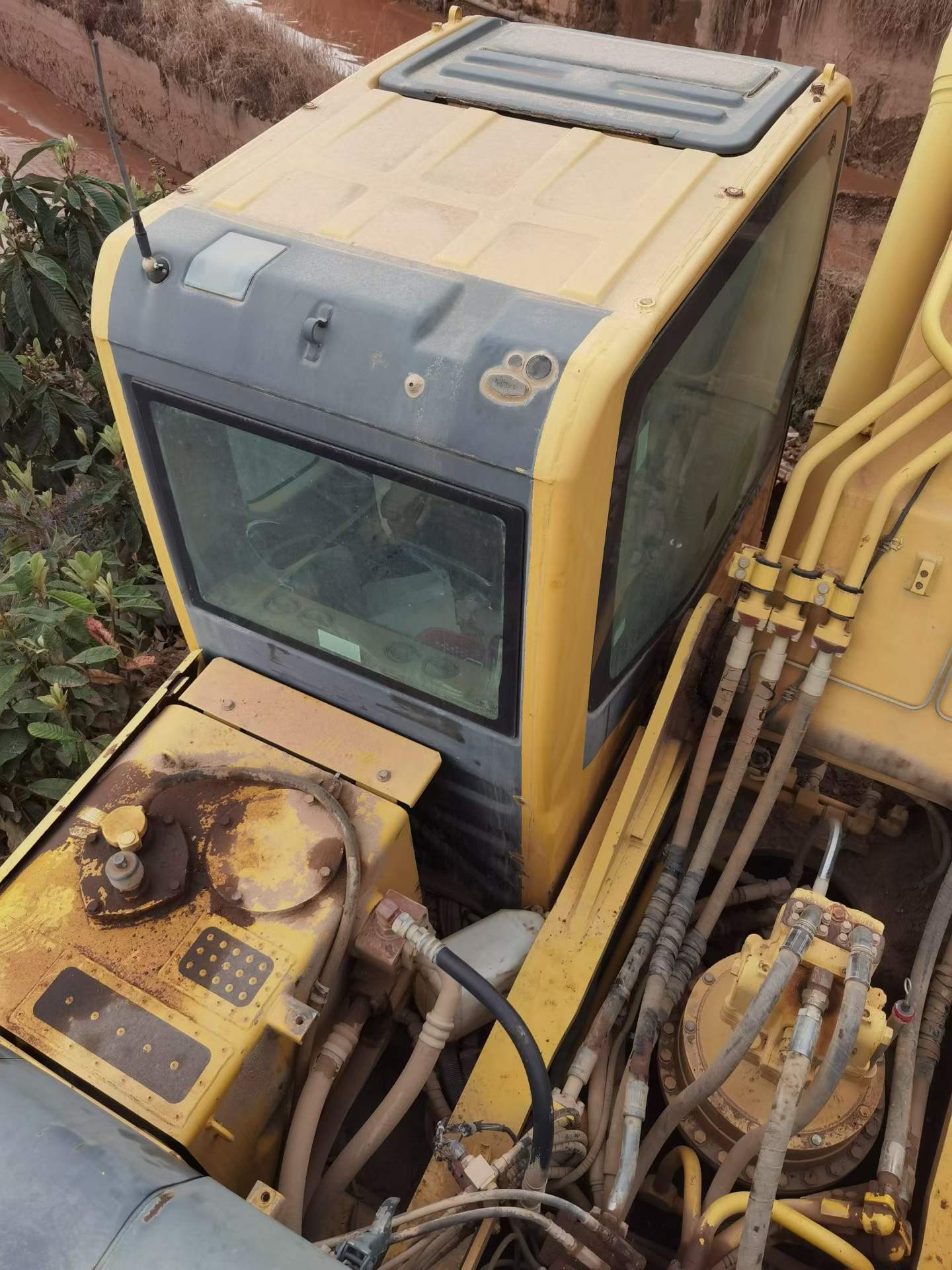 Buy Komatsu PC450-8 Used Excavator / 3