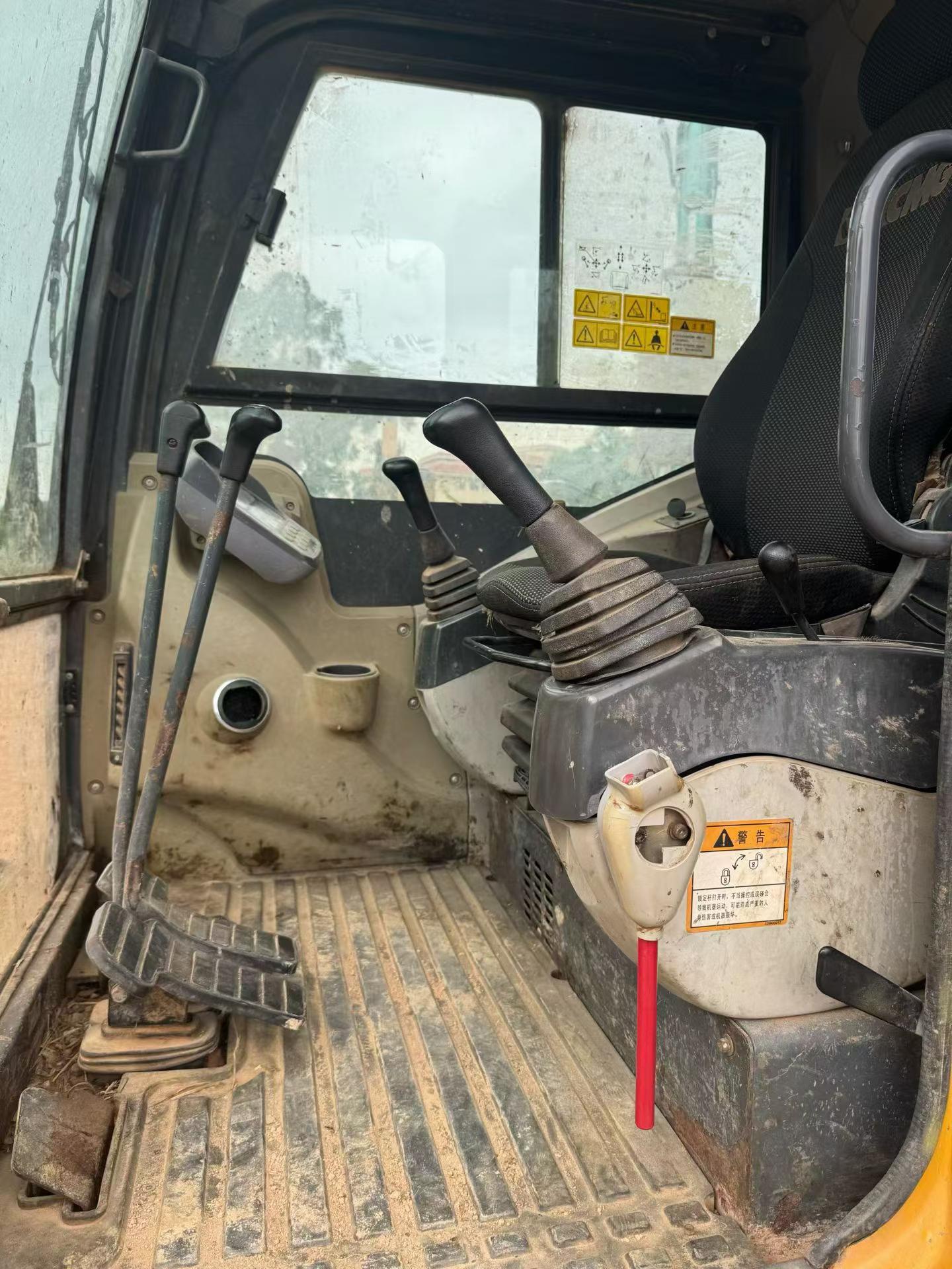 Buy XCMG XE60 Used Excavator / 8