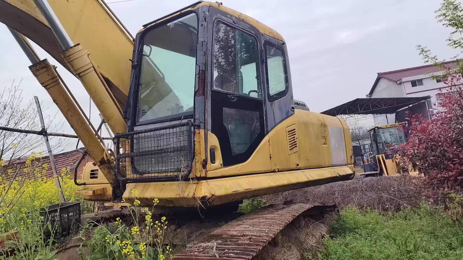 Buy Komatsu PC270-7 Used Excavator / 3