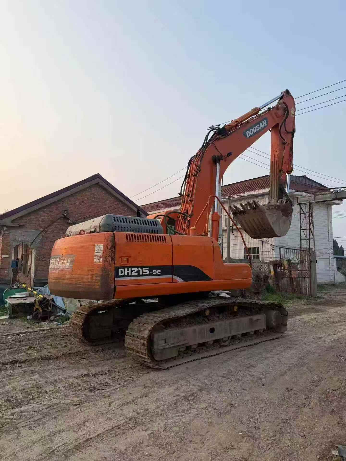Buy Doosan DH215-7 Used Excavator / 2