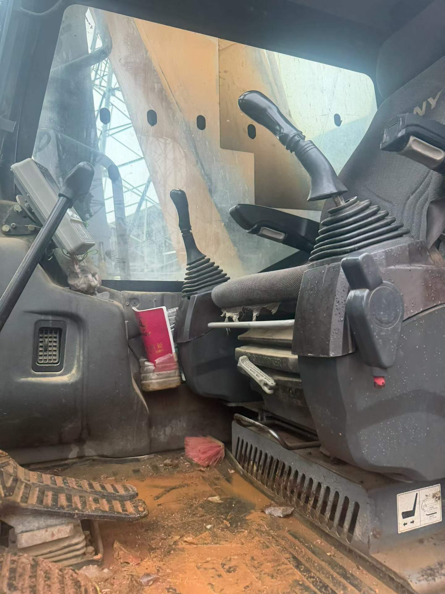 Buy Sany SY305C Used Excavator / 7