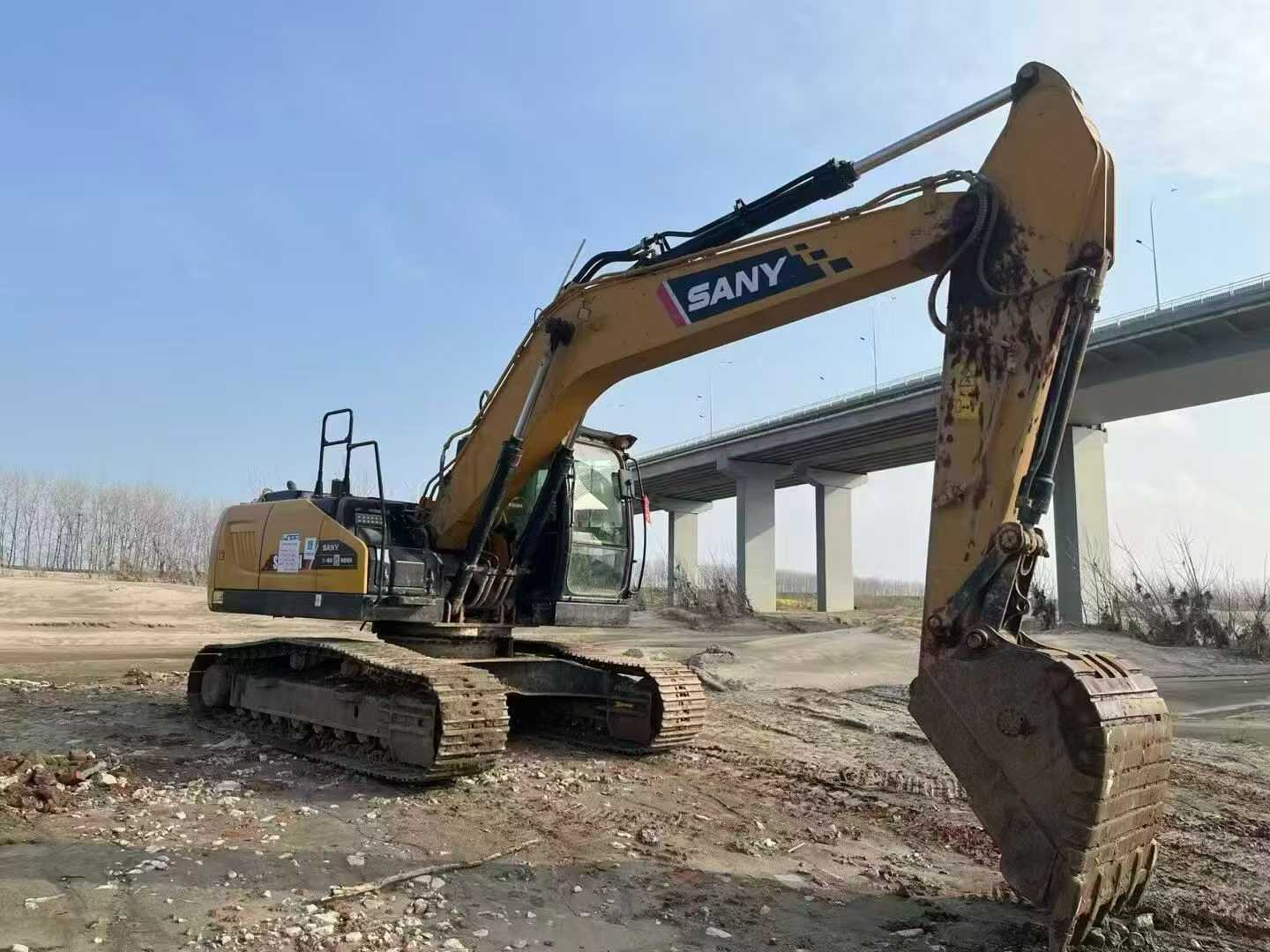 Buy Sany SY215C Used Excavator / 9