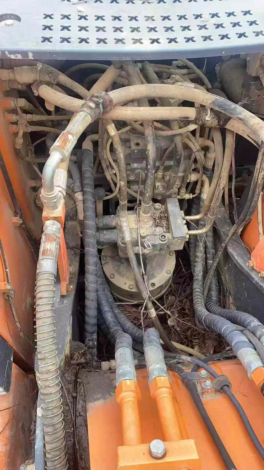 Buy Doosan DX130-9C Used Excavator / 4