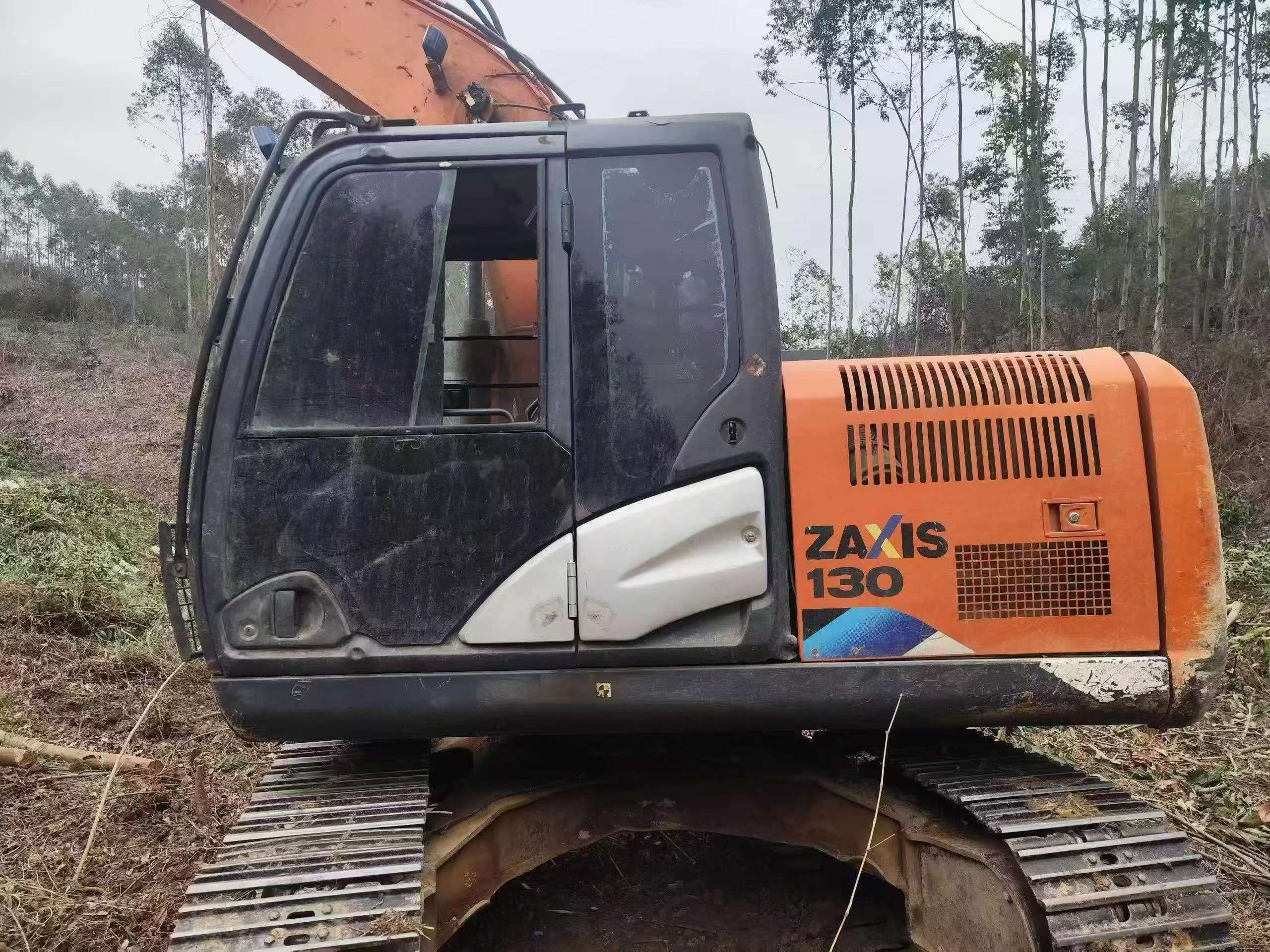 Buy Hitachi EX130 Used Excavator / 3