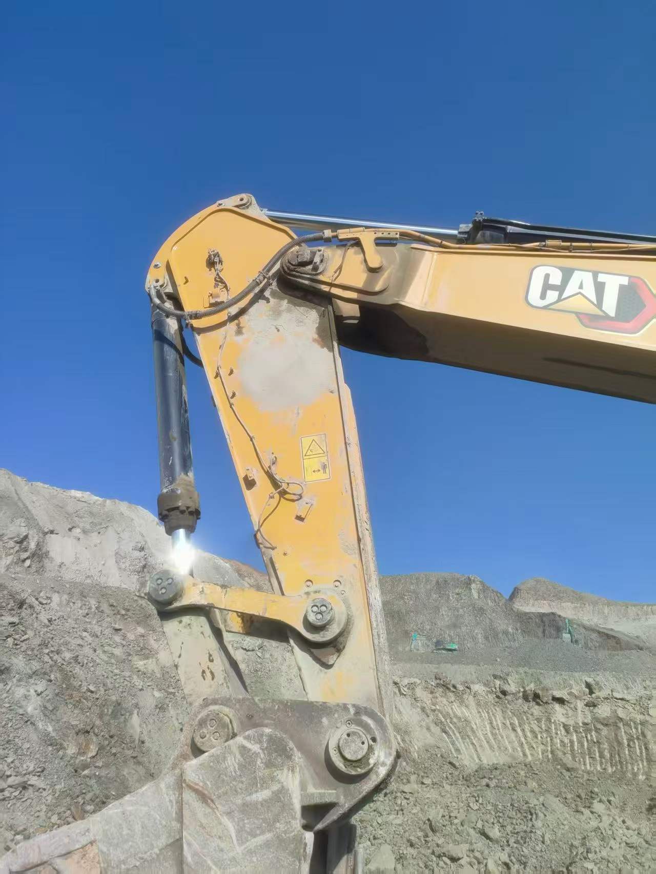 Buy Caterpillar 349E Used Excavator / 5