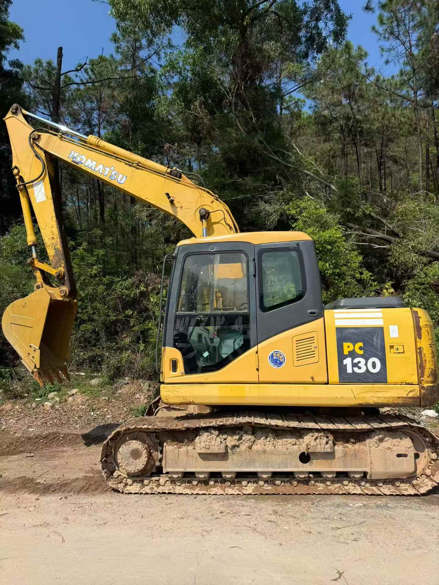 Buy Komatsu PC130-7 Used Excavator / 3