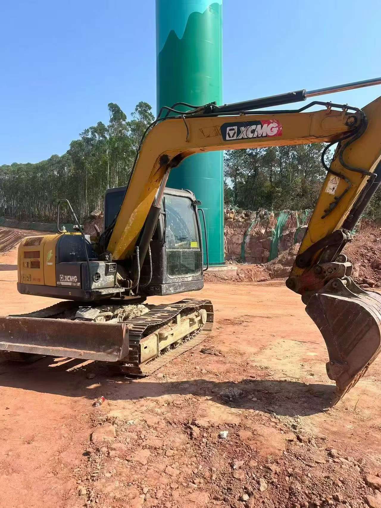 Buy XCMG XE75C Used Excavator / 2