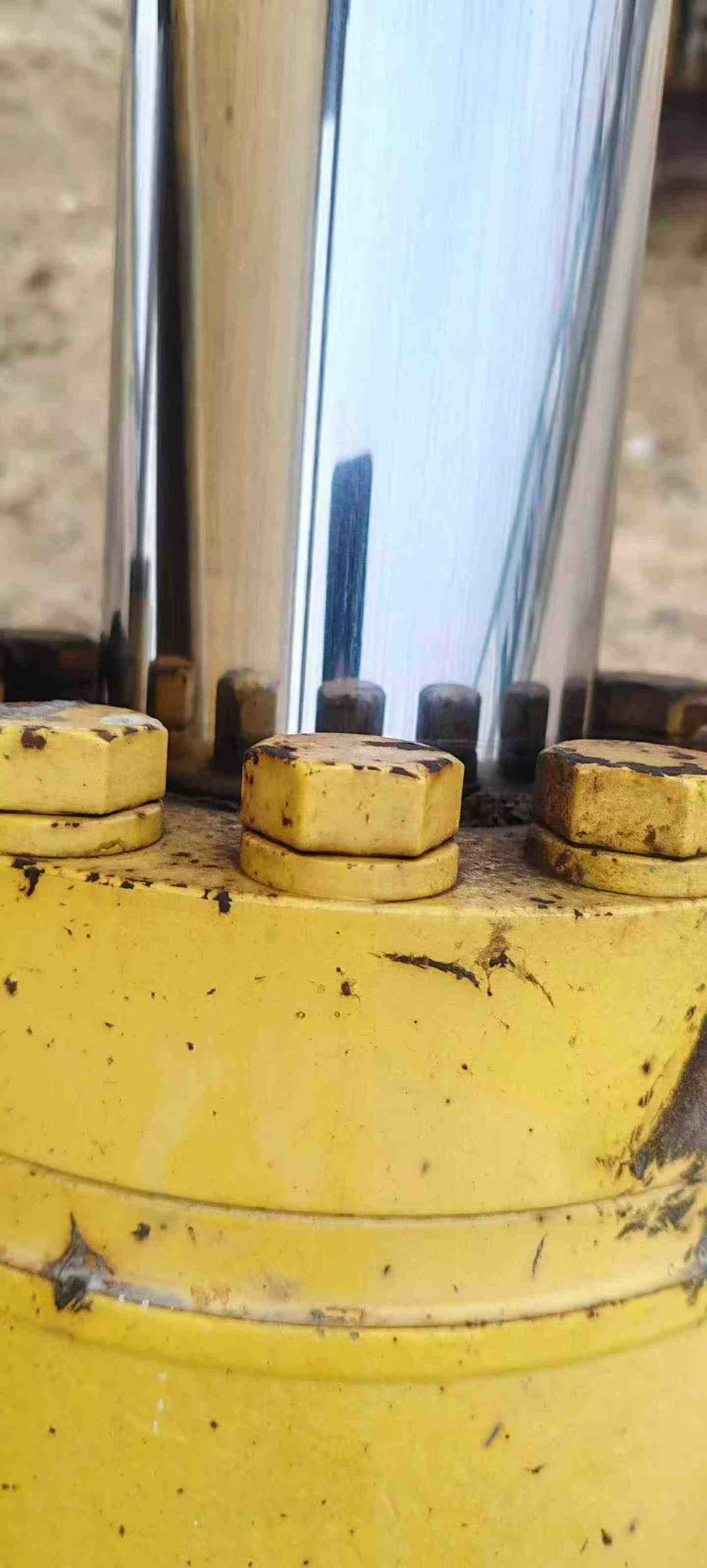 Buy Komatsu PC460LC-8 Used Excavator / 3