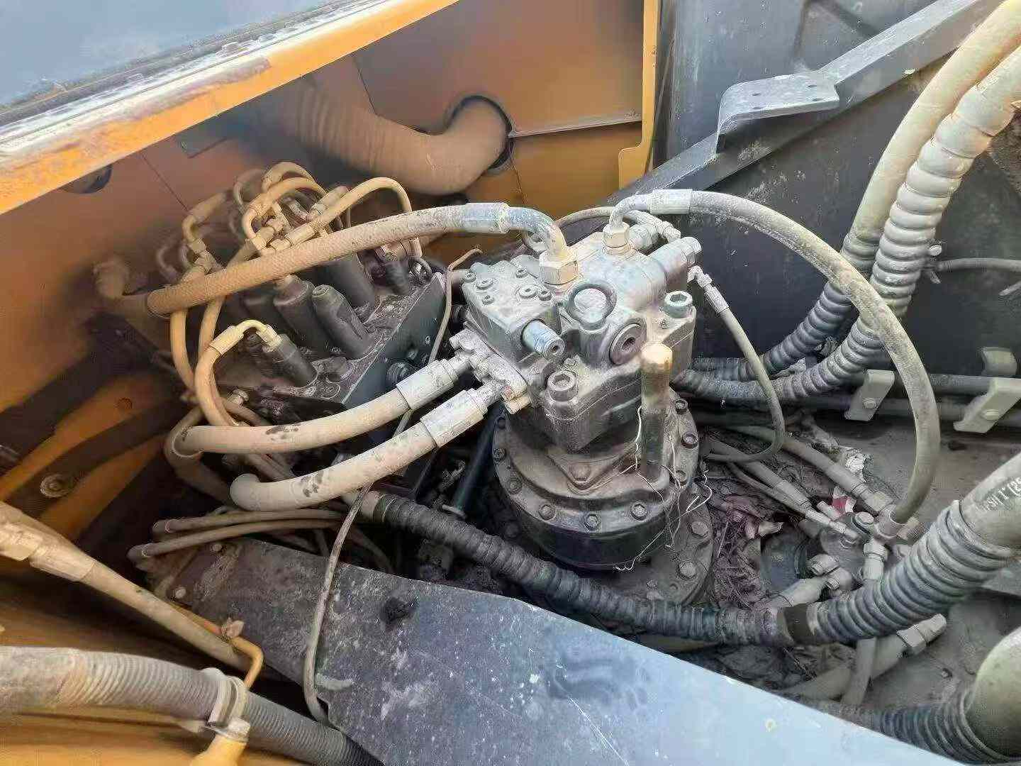 Buy XCMG XE245D Used Excavator / 2