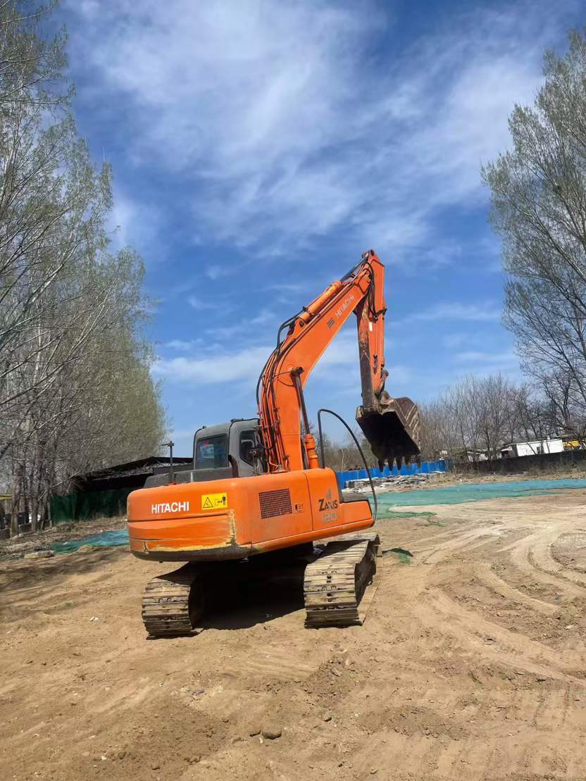 Buy Hitachi EX120 Used Excavator / 3