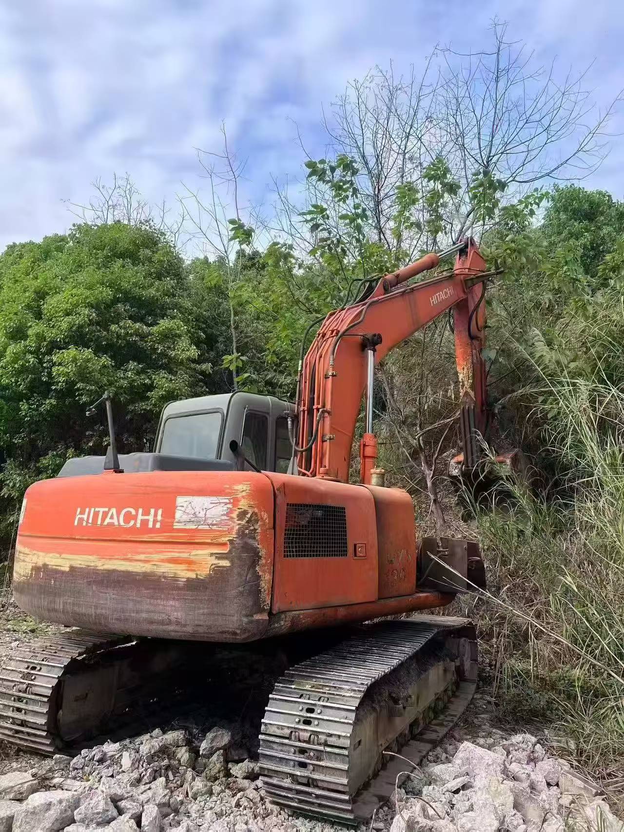 Buy Hitachi EX120 Used Excavator / 2