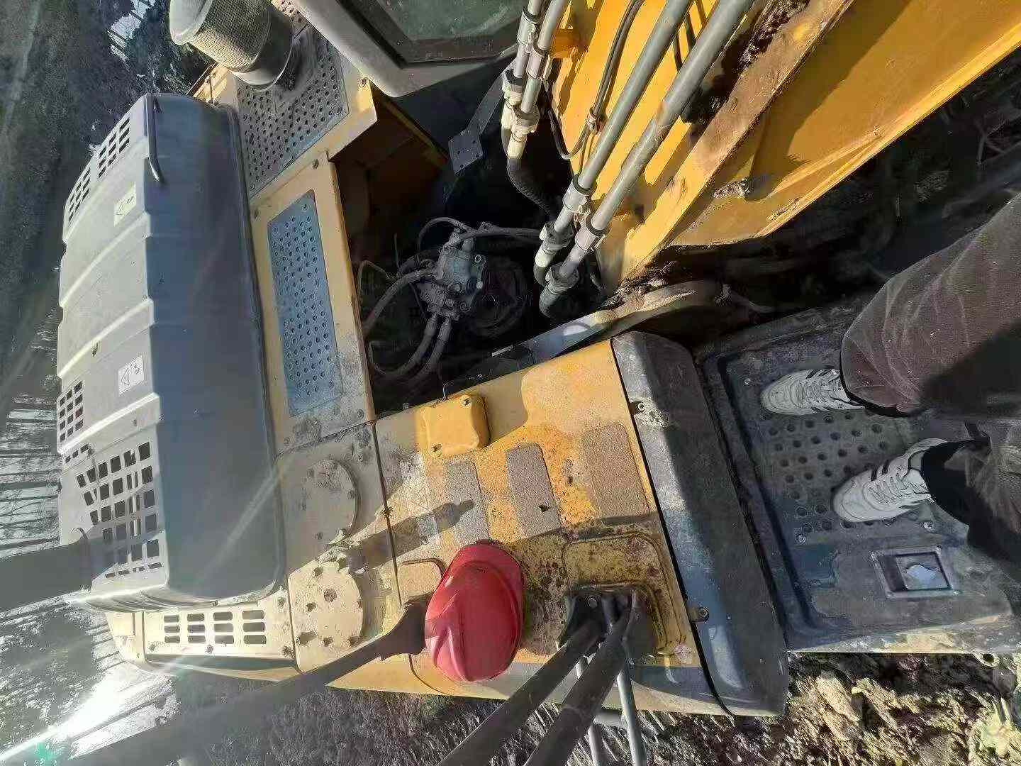 Buy XCMG XE245D Used Excavator / 3