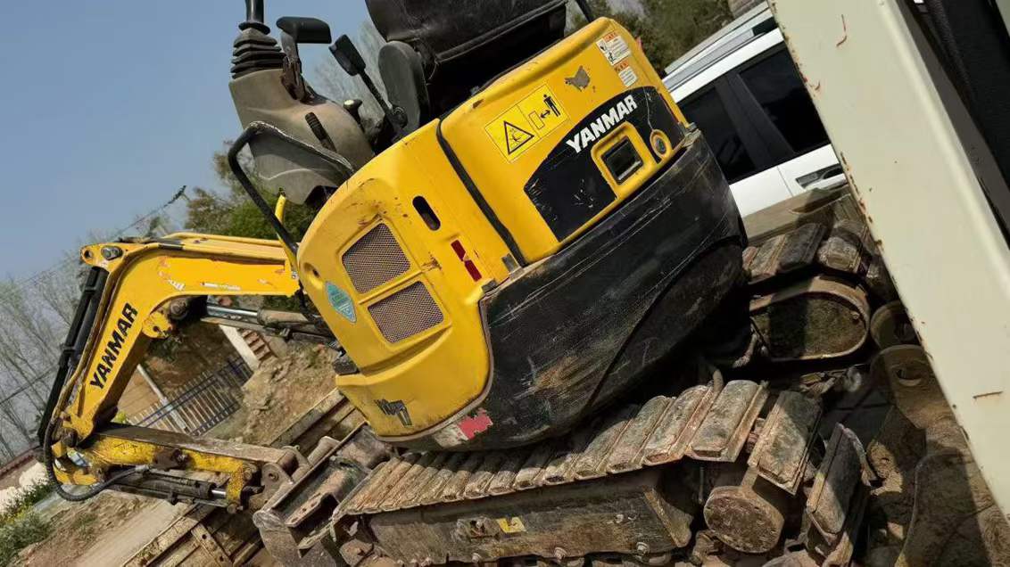 Buy Yanmar Vio17 Used Excavator / 4