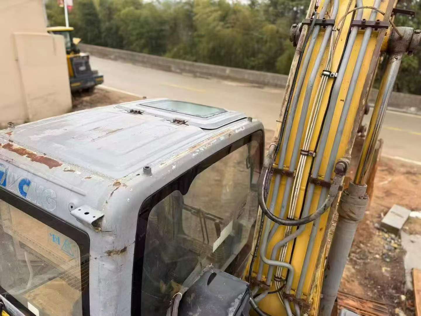 Buy XCMG XE135B Used Excavator / 4