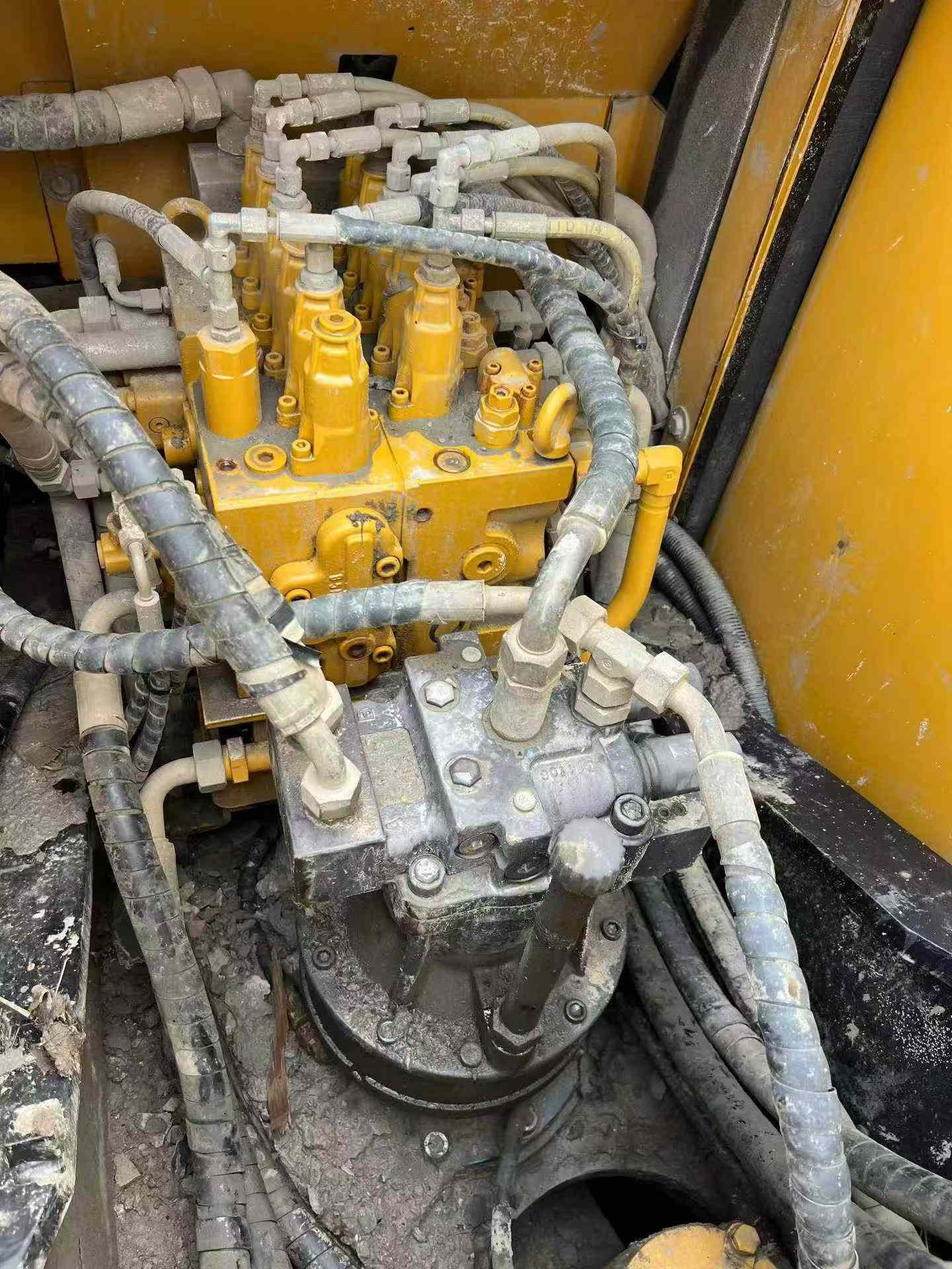 Buy Sany SY125C Used Excavator / 6