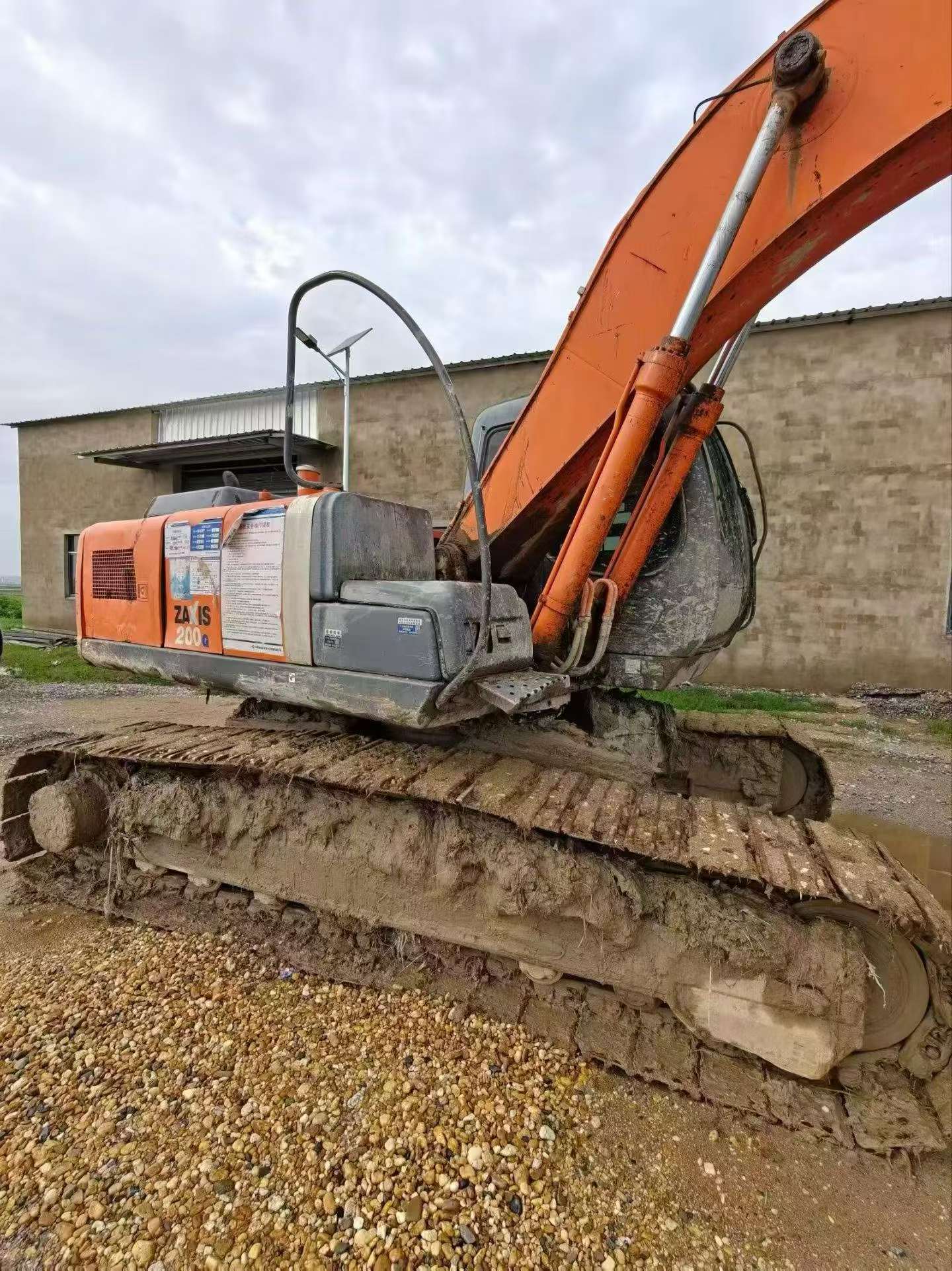 Buy Hitachi EX200 Used Excavator / 3