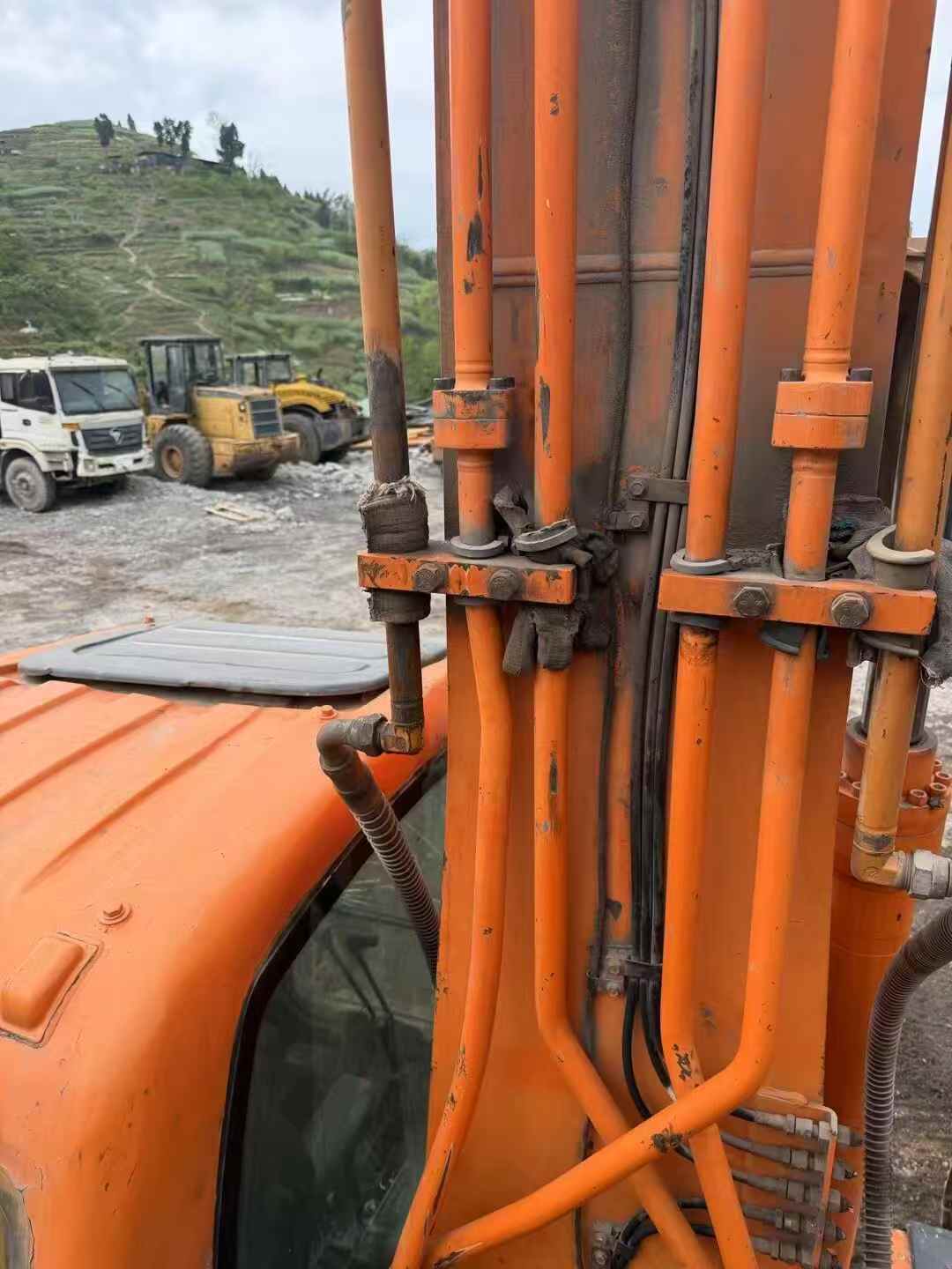 Buy Doosan DX260LC Used Excavator / 6