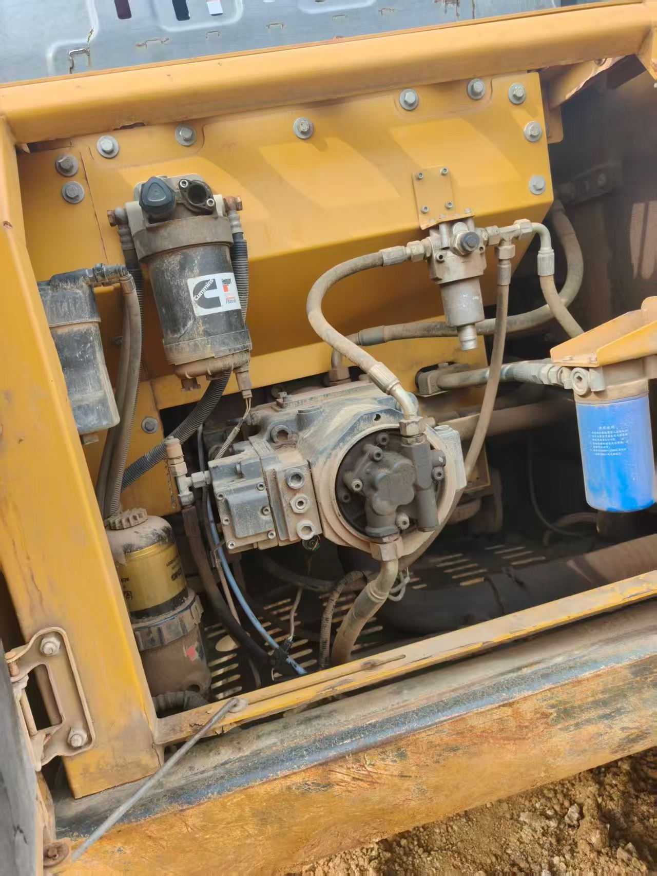 Buy XCMG XE215 Used Excavator / 8