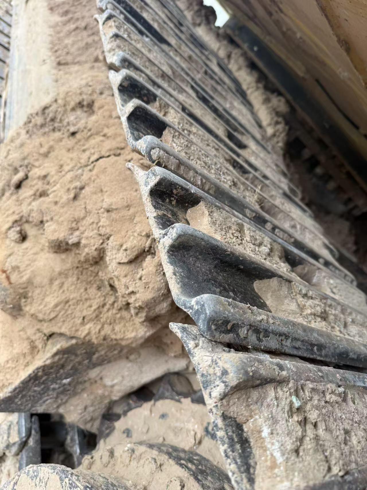 Buy Caterpillar 320D2GC Used Excavator / 2