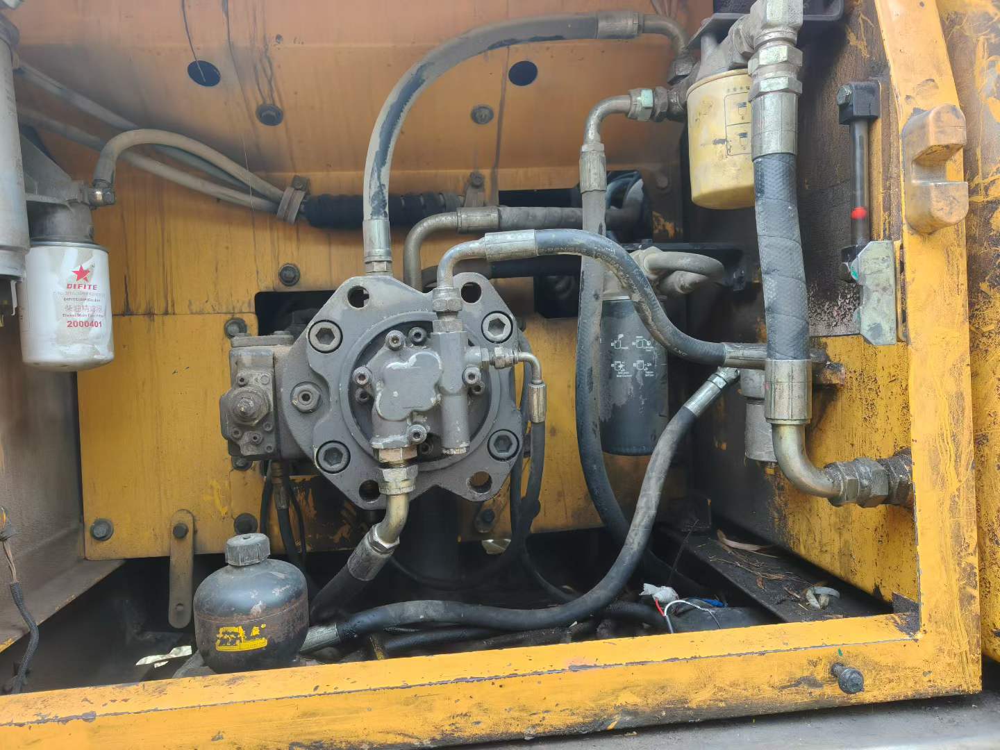 Buy Volvo EC210B Used Excavator / 3