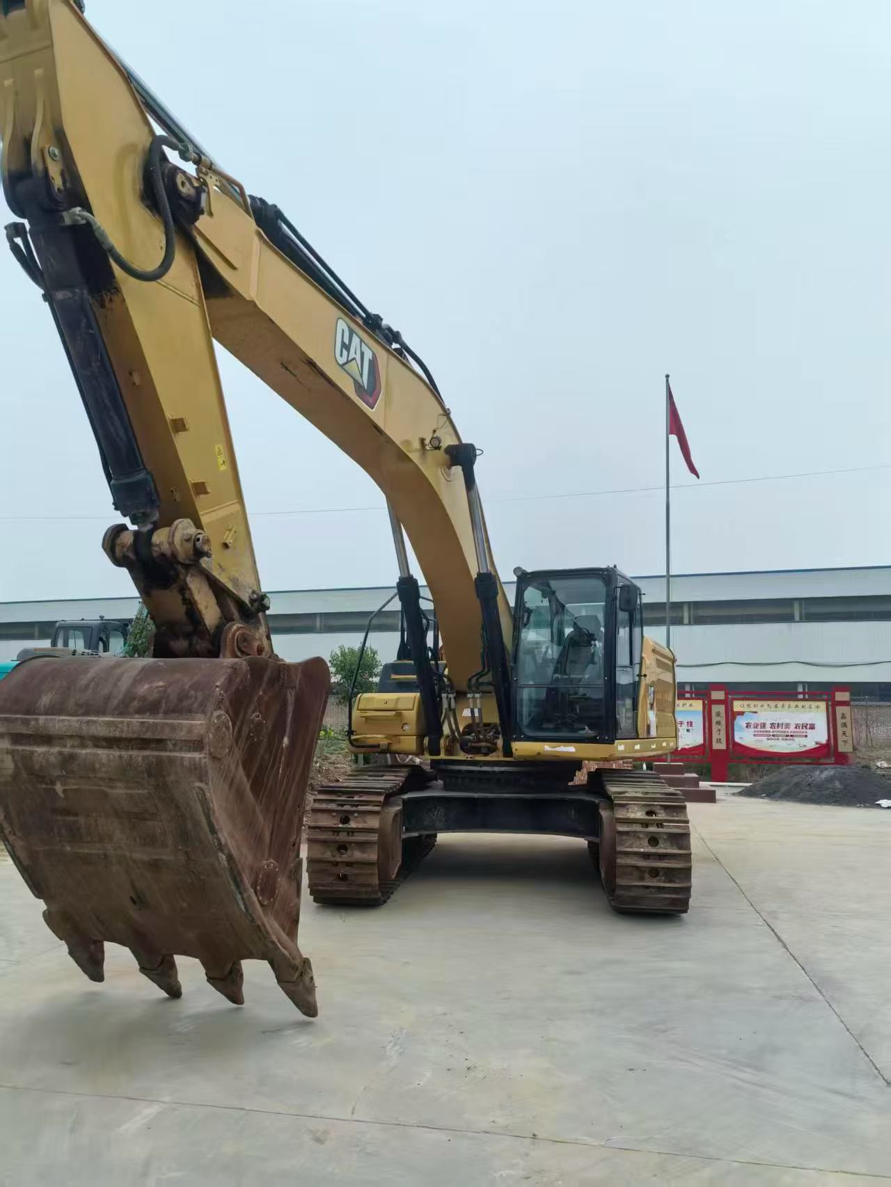 Buy Caterpillar 336E Used Excavator / 3