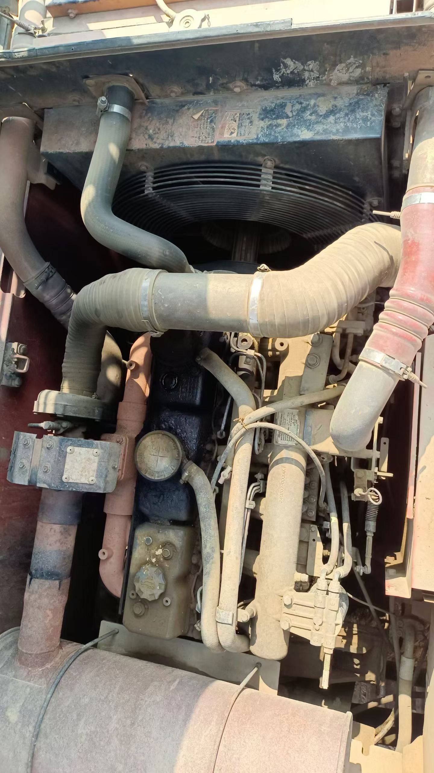 Buy Doosan DH225LC-9 Used Excavator / 6