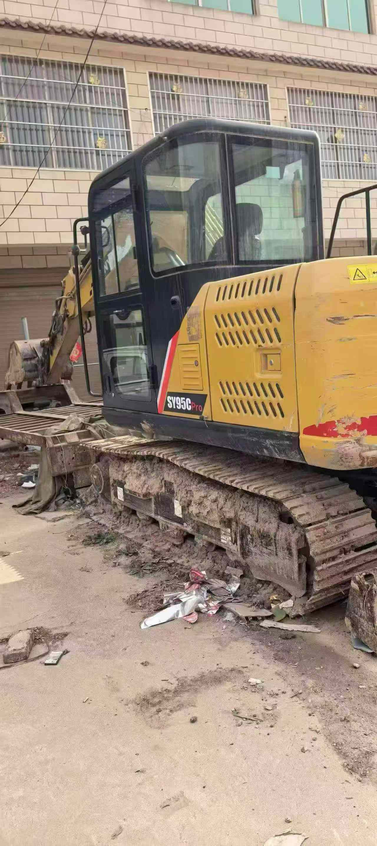 Buy Sany SY95C Used Excavator / 8