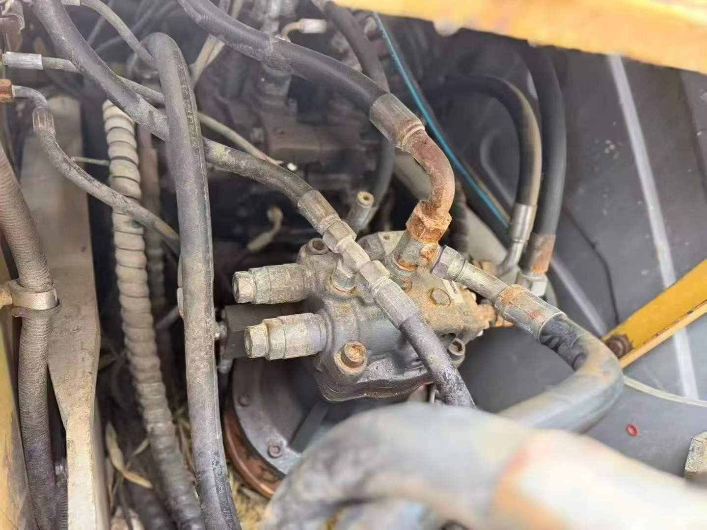 Buy XCMG XE135B Used Excavator / 7