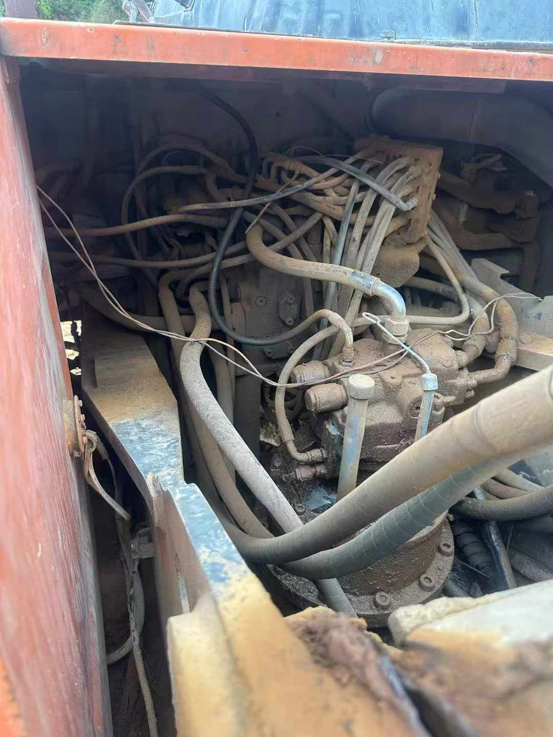 Buy Hitachi EX250-5 Used Excavator / 6