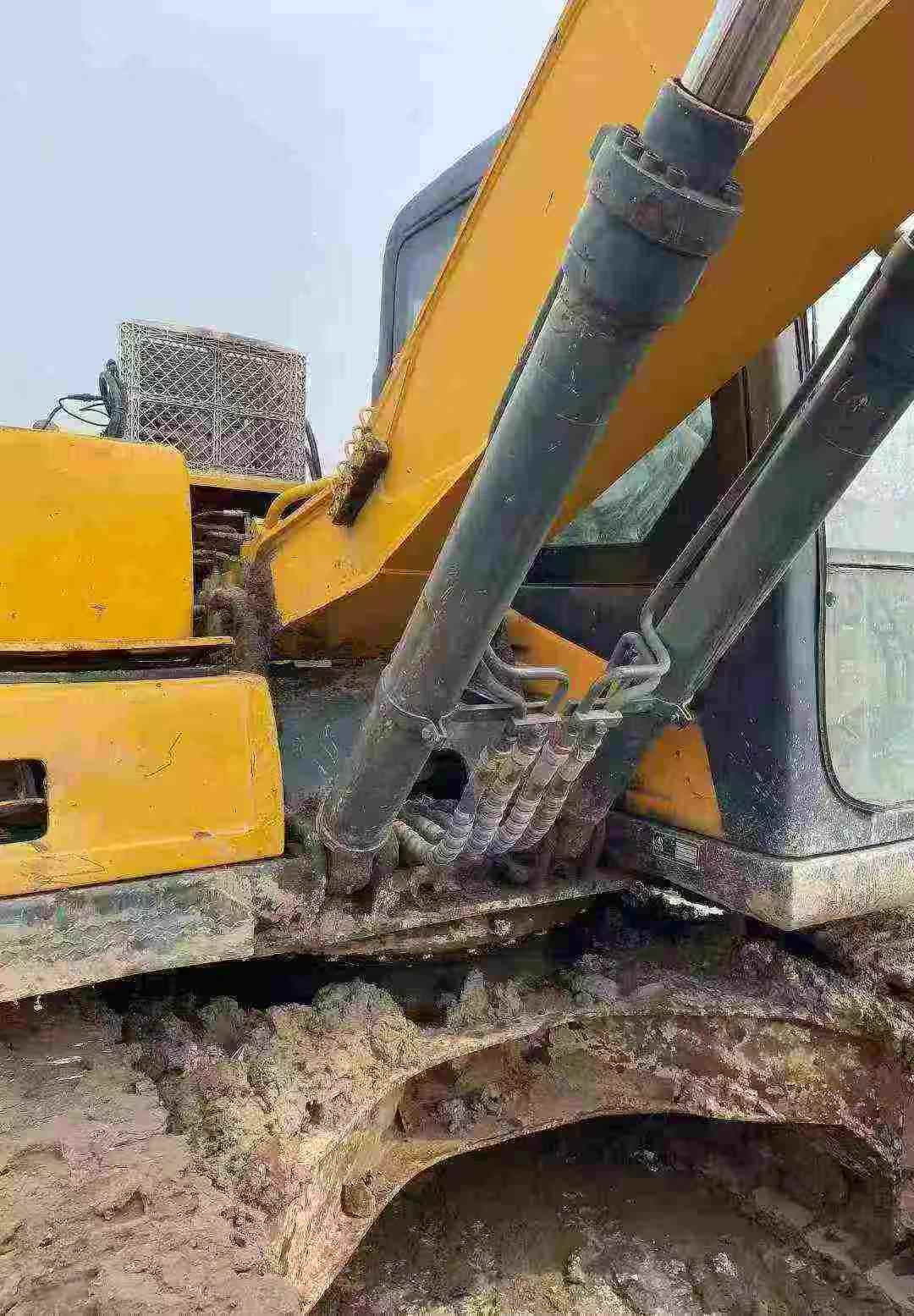 Buy Sany SY135 Used Excavator / 6