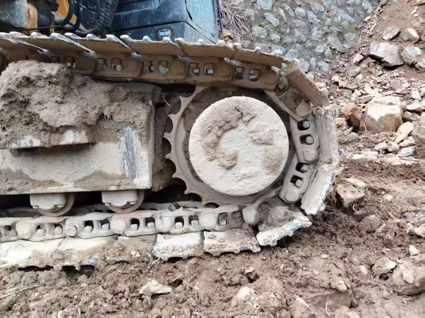 Buy XCMG XE215 Used Excavator / 8