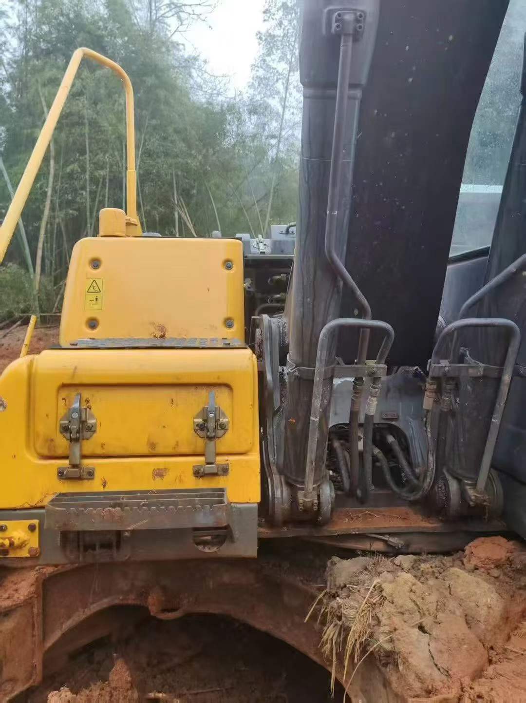 Buy Volvo L120E Used Excavator / 4