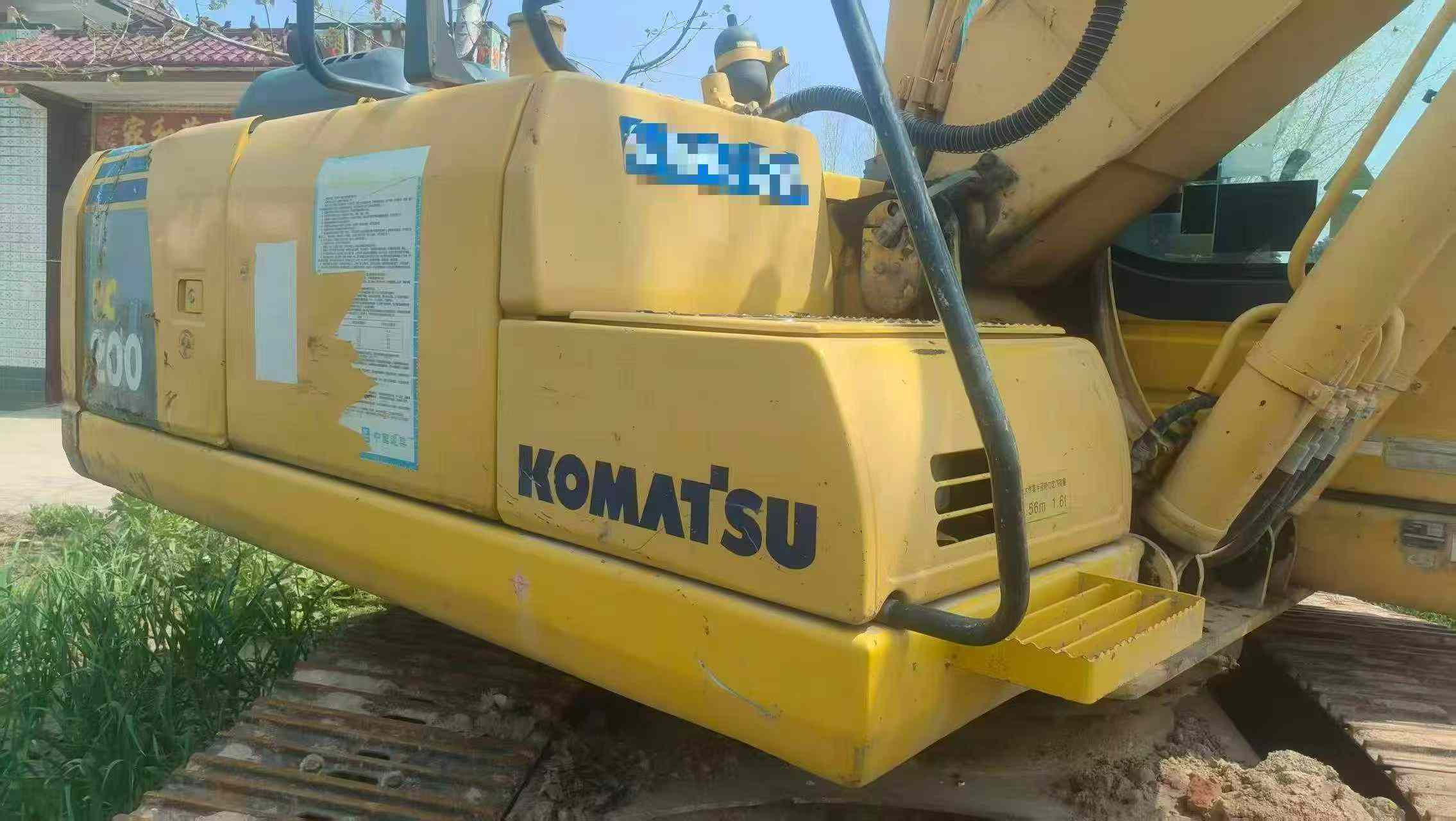 Buy Komatsu PC200-8N1 Used Excavator / 3
