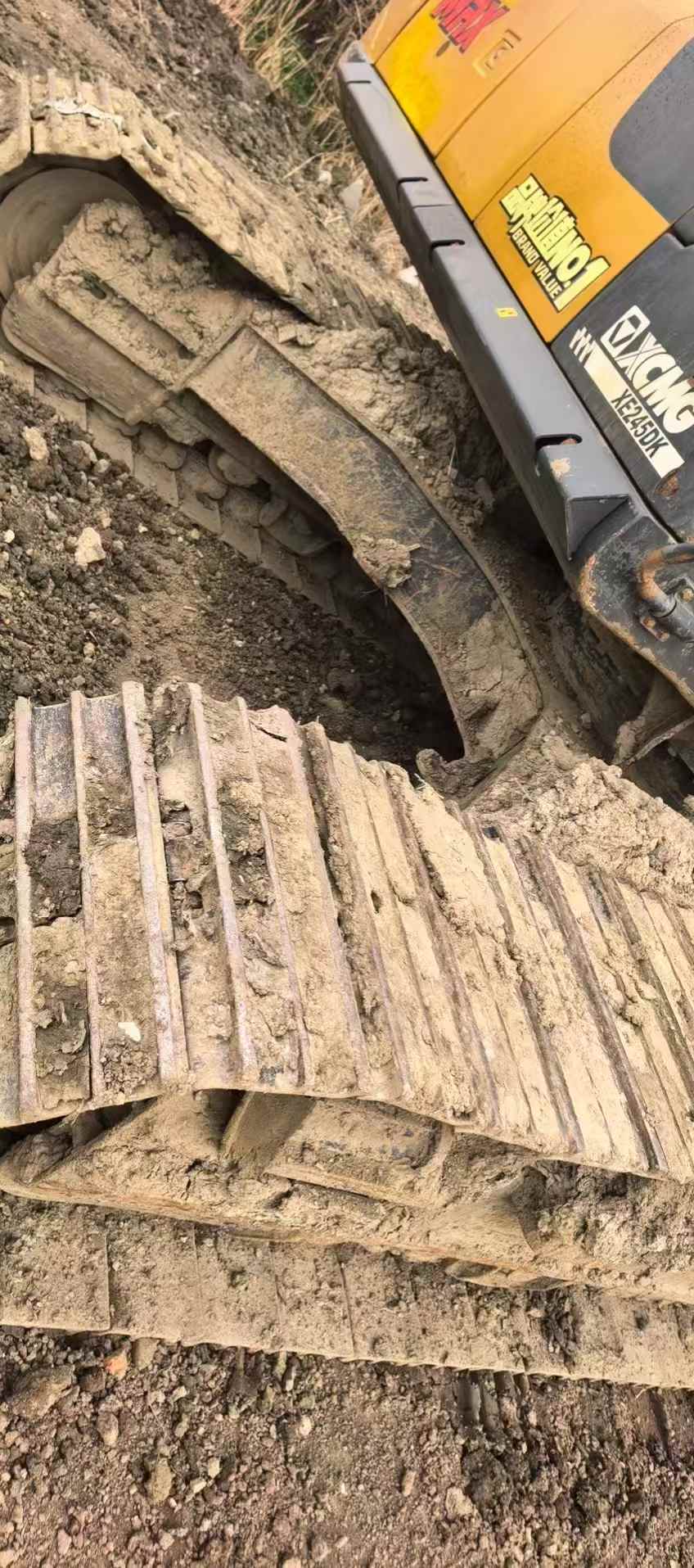 Buy XCMG XE245D Used Excavator / 6