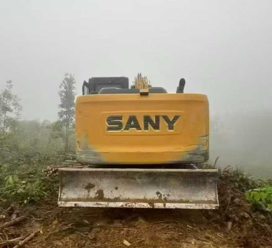 Buy Sany SY125C Used Excavator / 4
