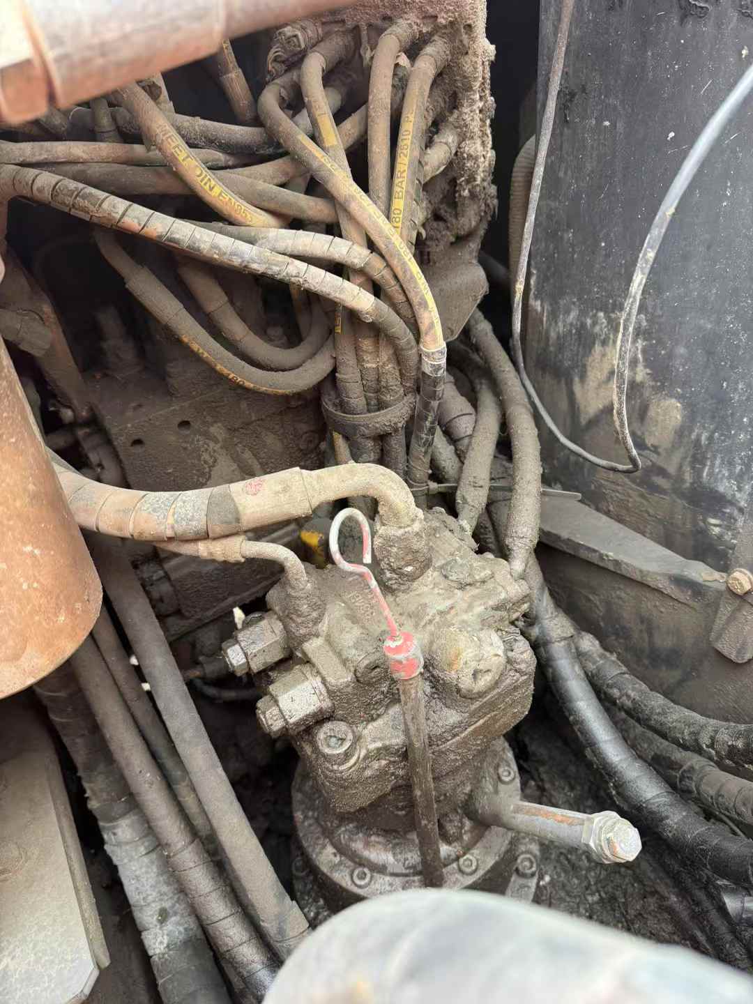 Buy Hitachi EX130H-5 Used Excavator / 7