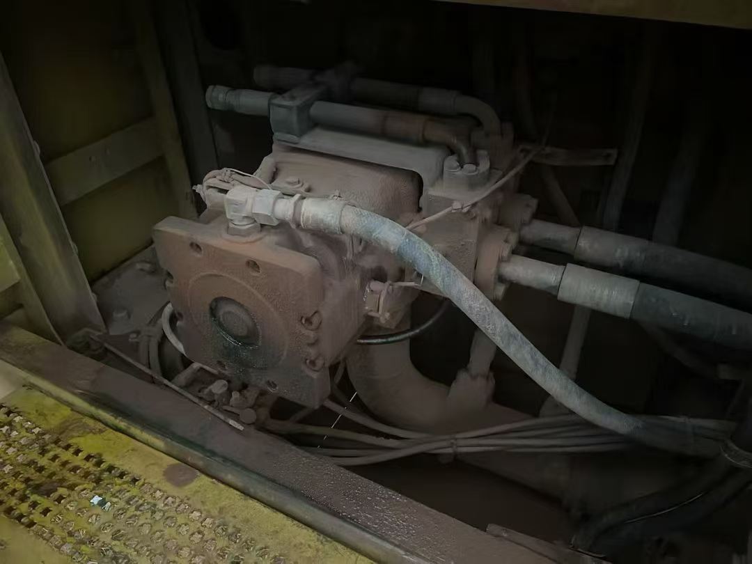 Buy Caterpillar 390DL Used Excavator / 6