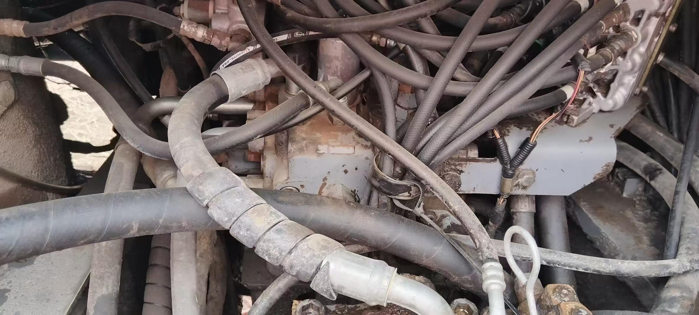 Buy Hitachi EX200 Used Excavator / 4