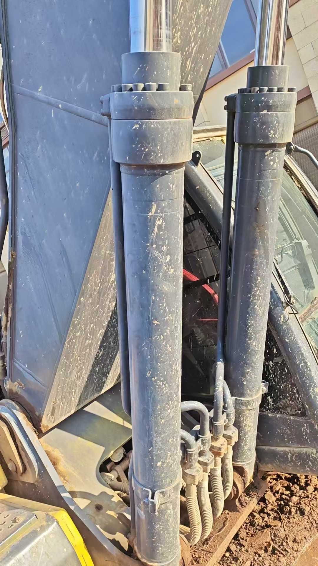 Buy JohnDeere E260LC Used Excavator / 6