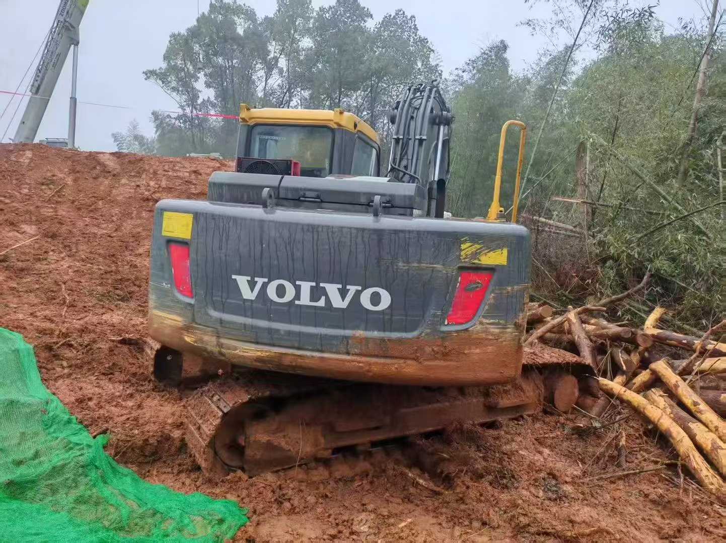 Buy Volvo L120E Used Excavator / 2