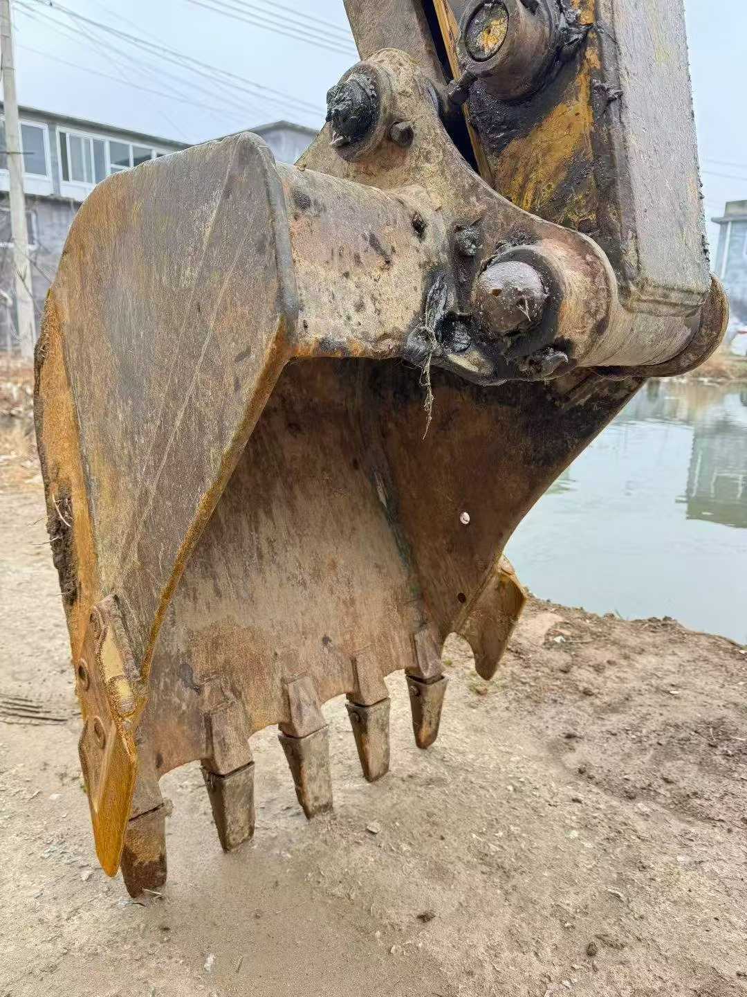 Buy XCMG XE75DA Used Excavator / 8