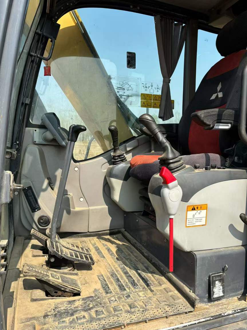 Buy XCMG XE75C Used Excavator / 6