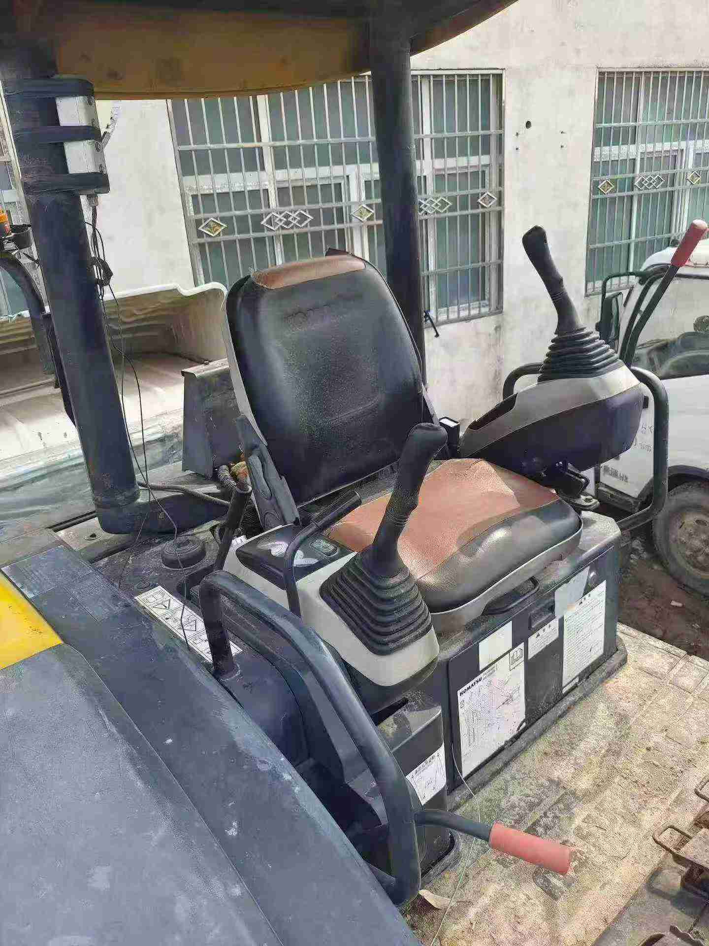 Buy Komatsu PC50MR Used Excavator / 8