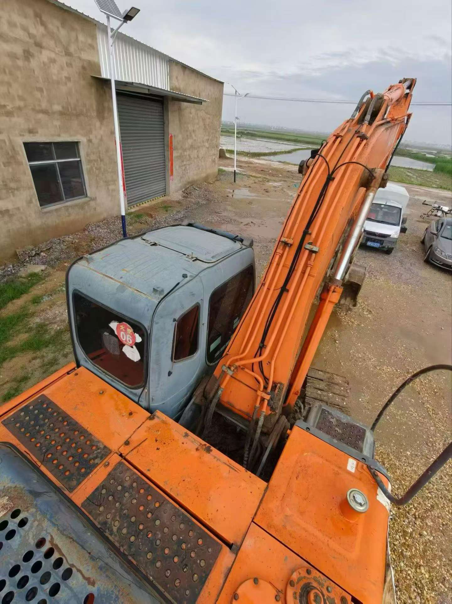 Buy Hitachi EX200 Used Excavator / 2